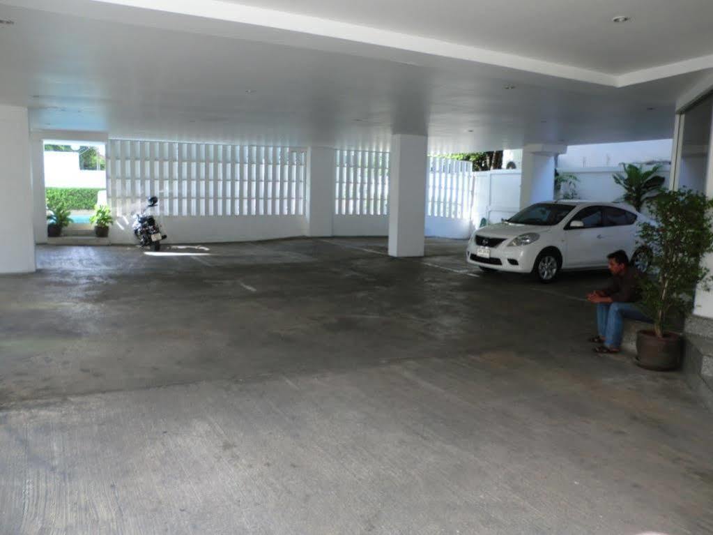 The Xp Bangkok Hotel Exterior photo